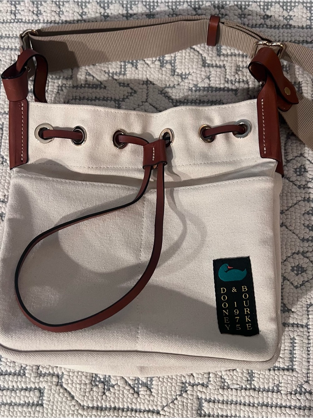 Dooney & Bourke Cream Canvas Shoulder Bag with Brown Leather Trim - Picture 4 of 7